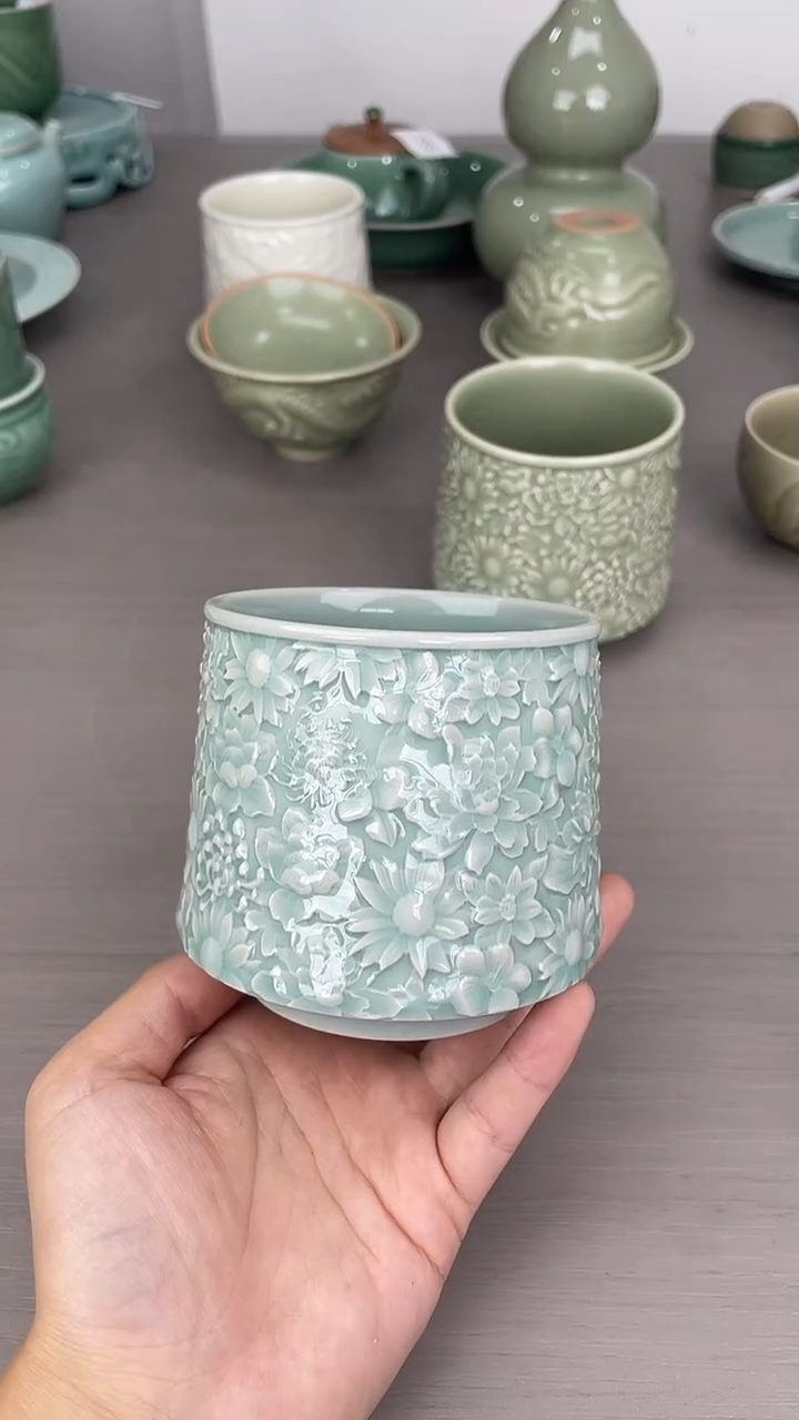 龙泉青瓷福利仓储