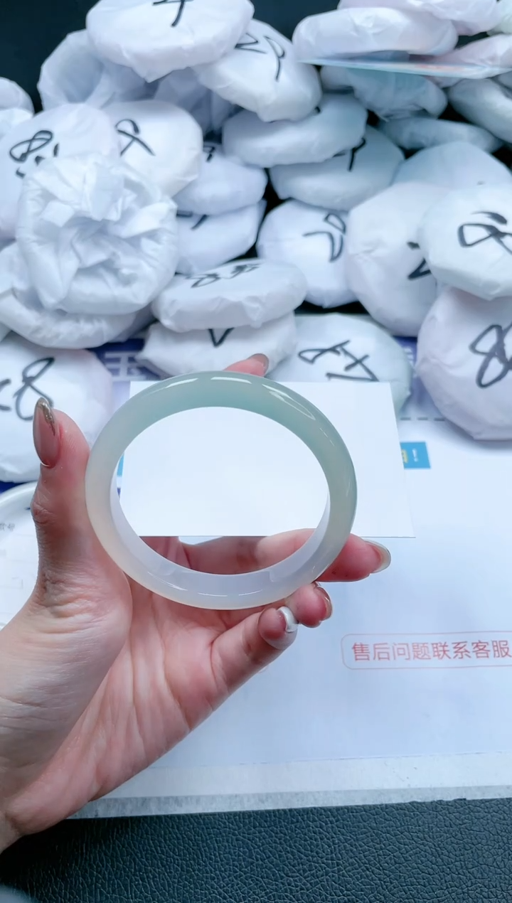 【闪购商品】石英质玉手镯未镶嵌 24J12-56