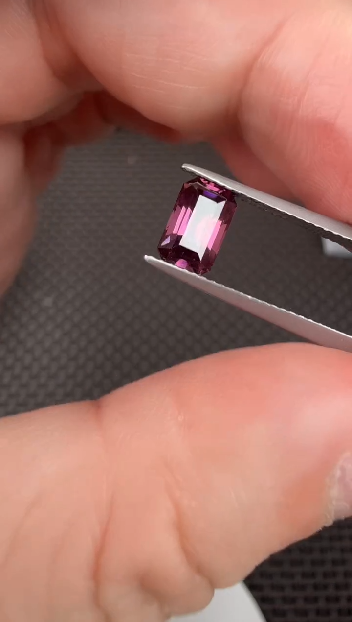 【闪购商品】尖晶石裸石未镶嵌1ct-B00756