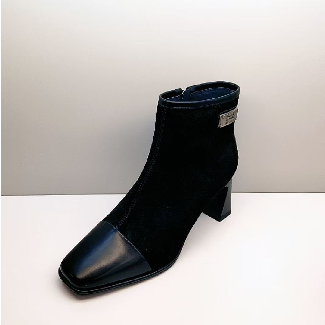 轩美诗专柜正品欧美风格，时尚潮流百搭，真皮方头粗跟10007女短靴