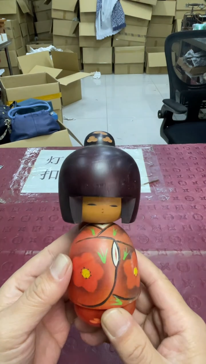 默认微瑕，no退no换，介意勿拍