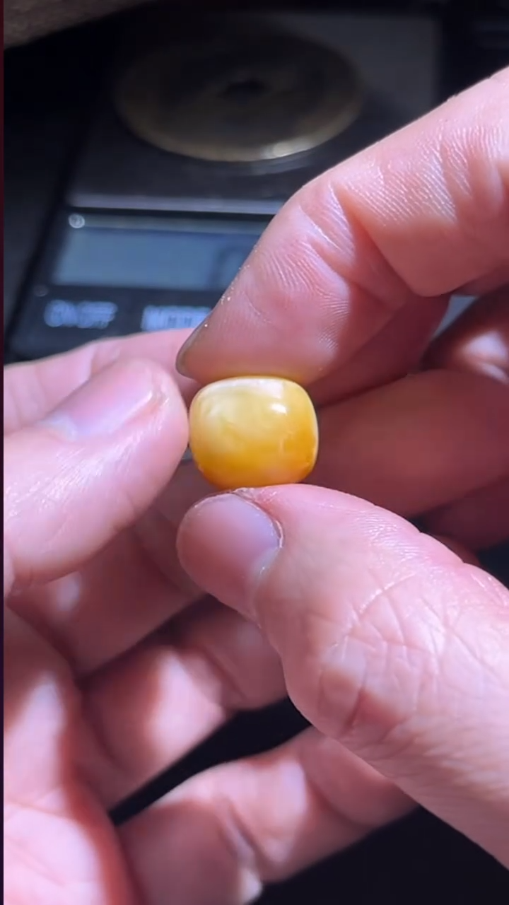 蜜蜡颈饰未镶嵌pz1201-109约14mm