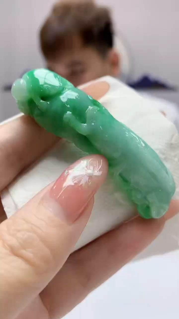 【闪购商品】定制翡翠未镶嵌4868DD-毛货挂件47