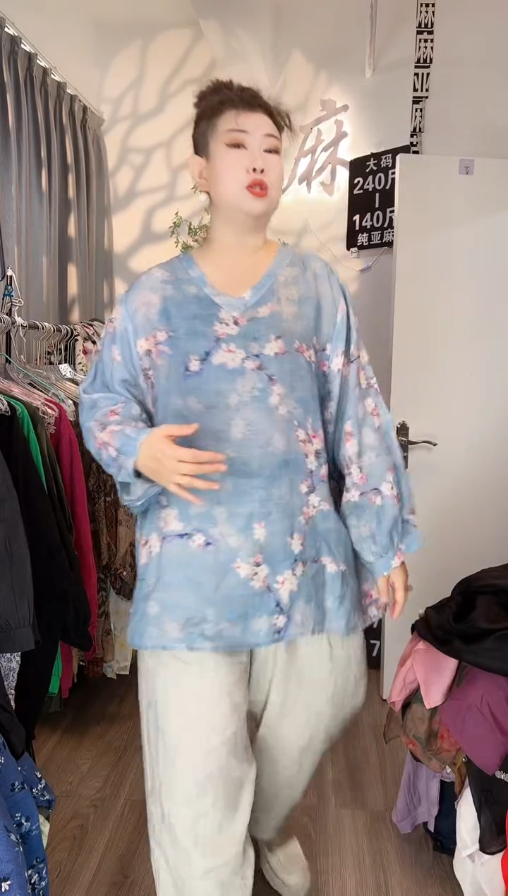 亚麻大码女装系列。