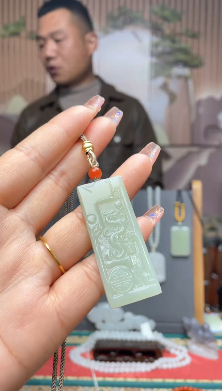 【闪购商品】和田玉颈饰未镶嵌一