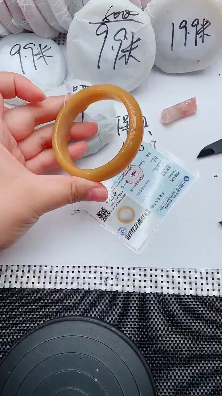 未镶嵌手镯石英质玉25-56-57