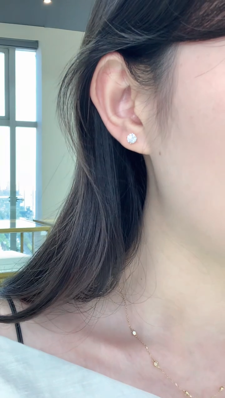 18K金镶嵌耳饰实验室培育钻石K黄