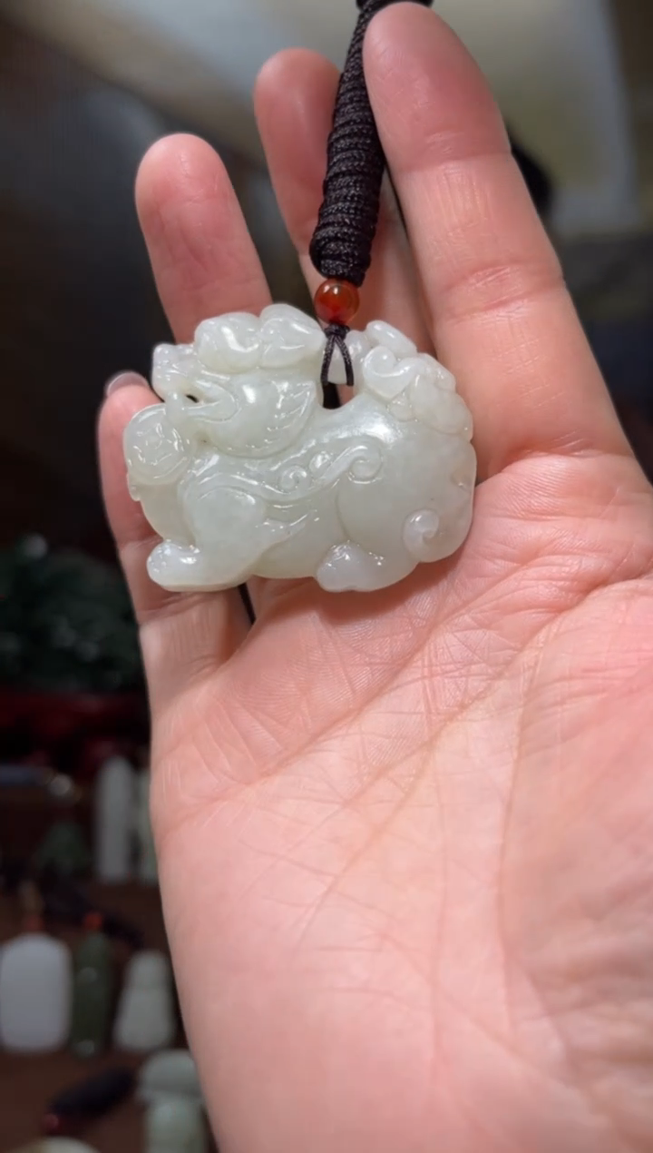 颈饰未镶嵌和田玉·