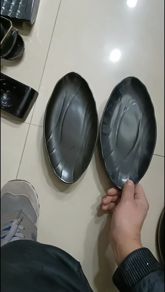 【闪购商品】陶瓷黑色2个装高脚盘