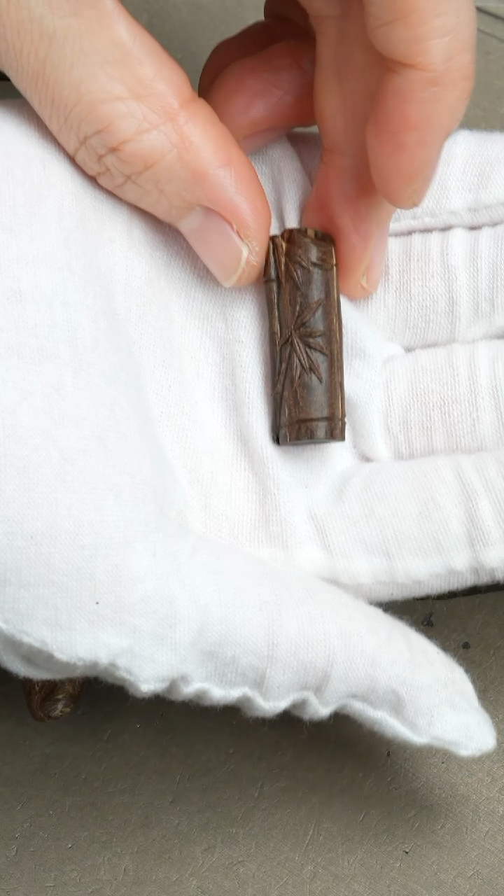 【闪购商品】沉香吊坠沉水惠安沉香2克雕刻挂件