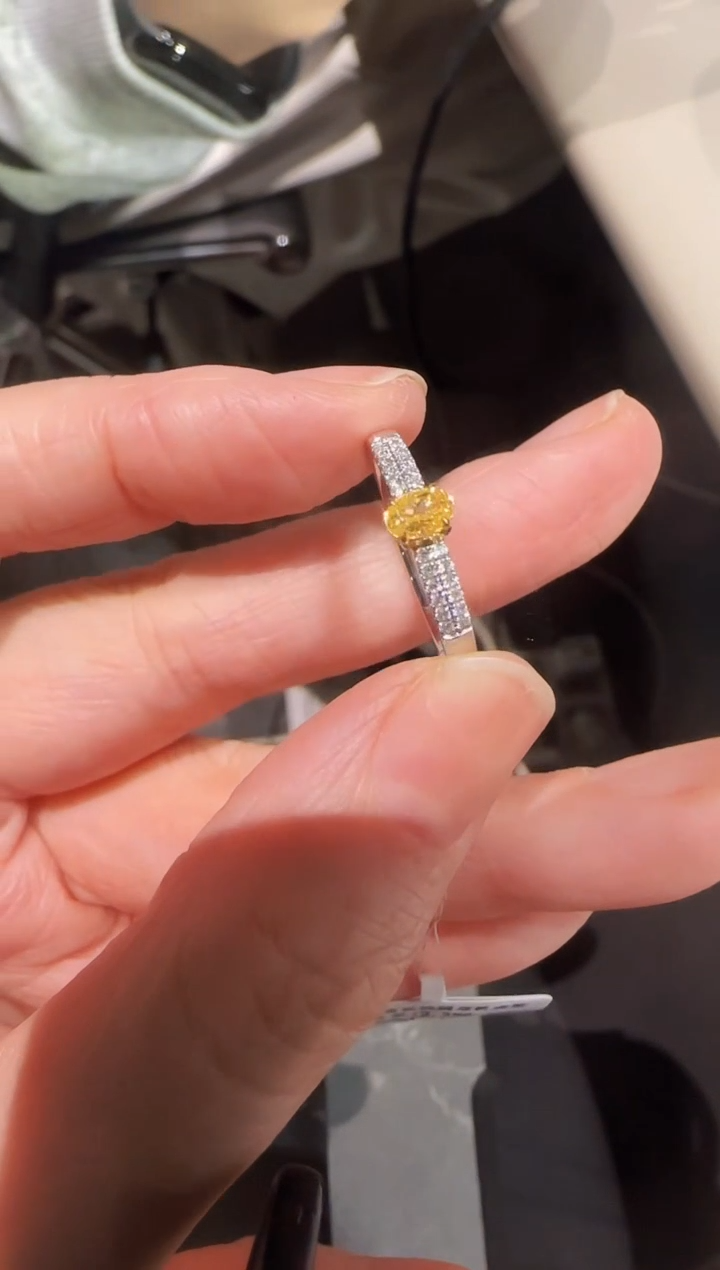 【闪购商品】钻石戒指18K金镶嵌精选Y-30分戒指