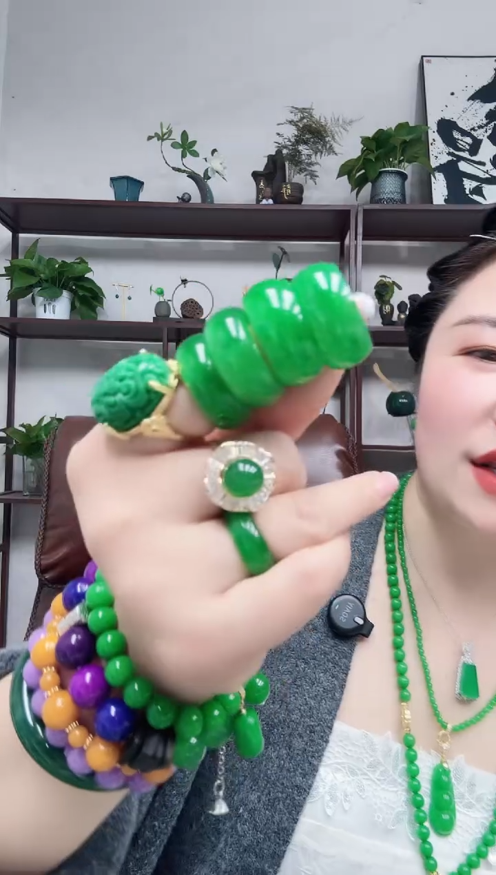 未镶嵌戒圈翡翠加宽戒圈