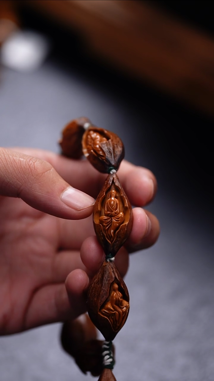 【闪购商品】橄榄核吊坠更厉害