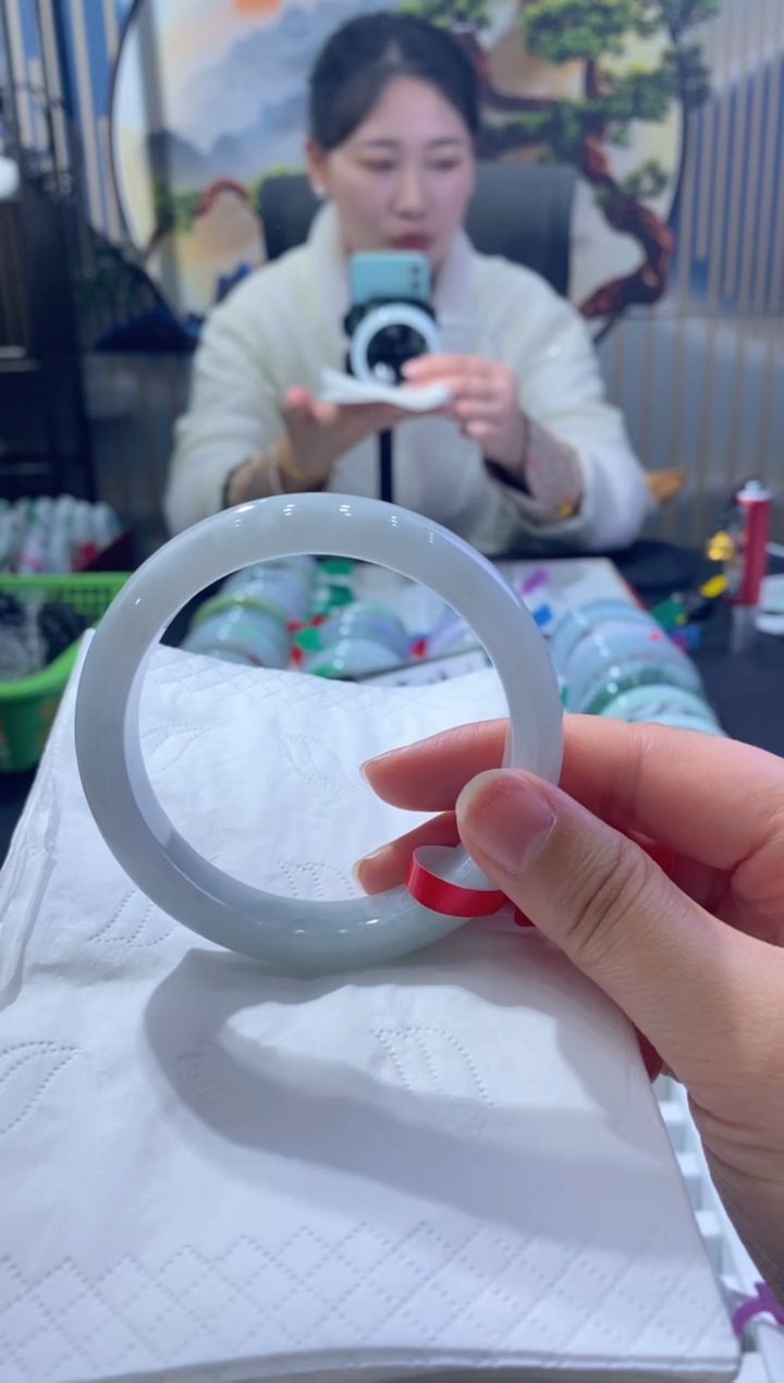 【闪购商品】翡翠手镯未镶嵌00008396