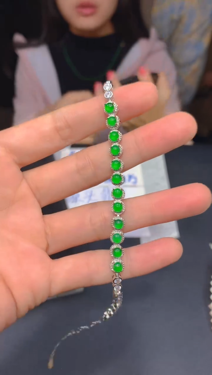 【闪购商品】定制翡翠未镶嵌58多样性发货（发其一）