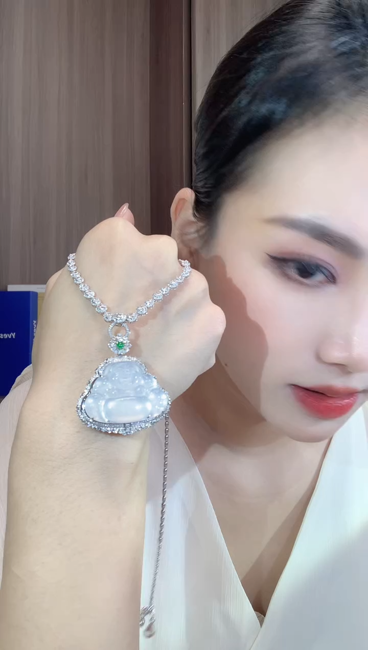翡翠18K金镶嵌吊坠(不含链)月***?C27