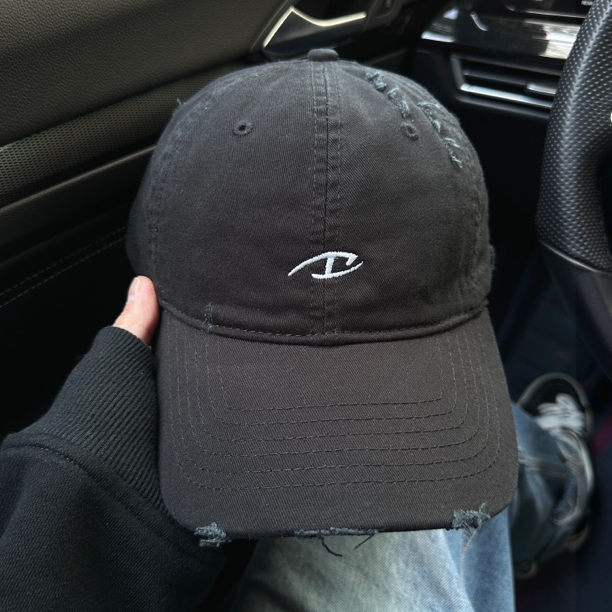 美式潮牌街头男女刺绣棒球帽简约百搭软顶黑色鸭舌帽子时尚ins