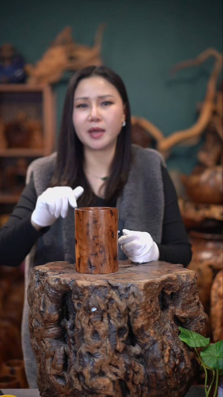【闪购商品】枣木雷击枣木笔筒