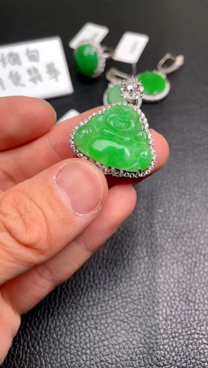 【闪购商品】翡翠吊坠(不含链)银S925镶嵌吊坠