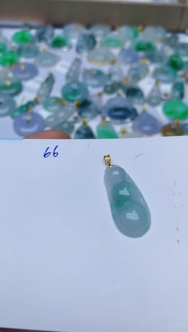 【闪购商品】翡翠颈饰18K金镶嵌天然翡翠A货   