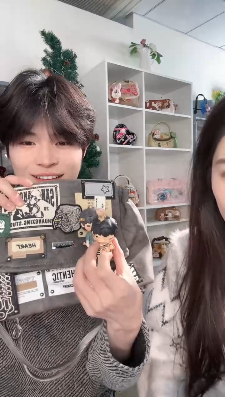 PU必灵手工潮包包