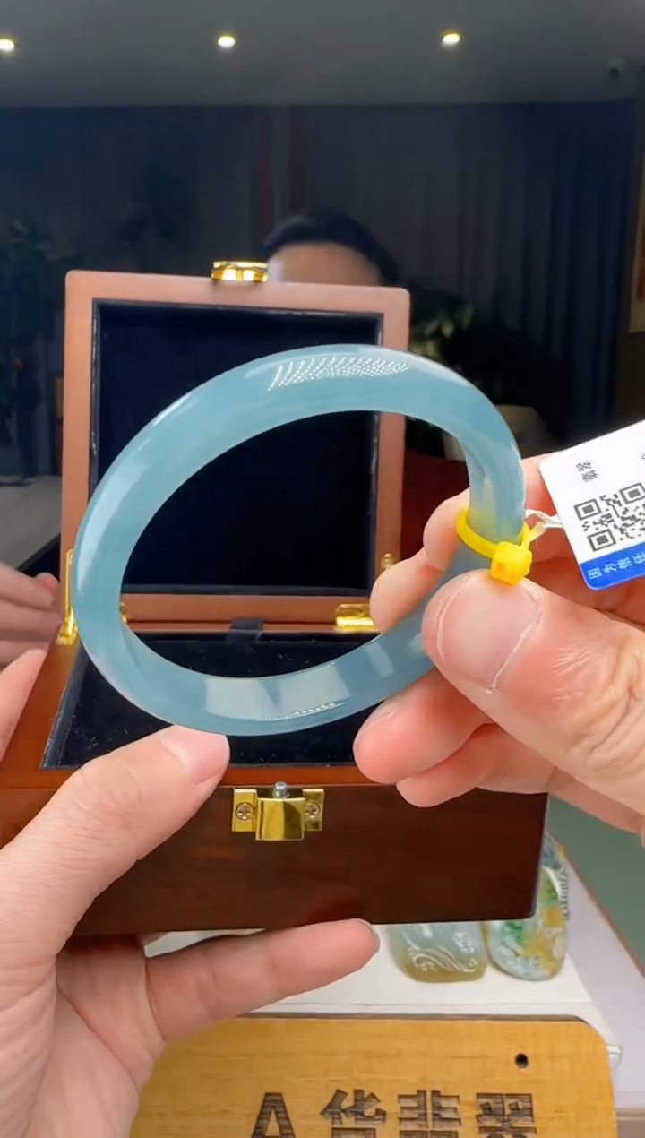 【闪购商品】翡翠手镯未镶嵌DY@@960Q3J13043