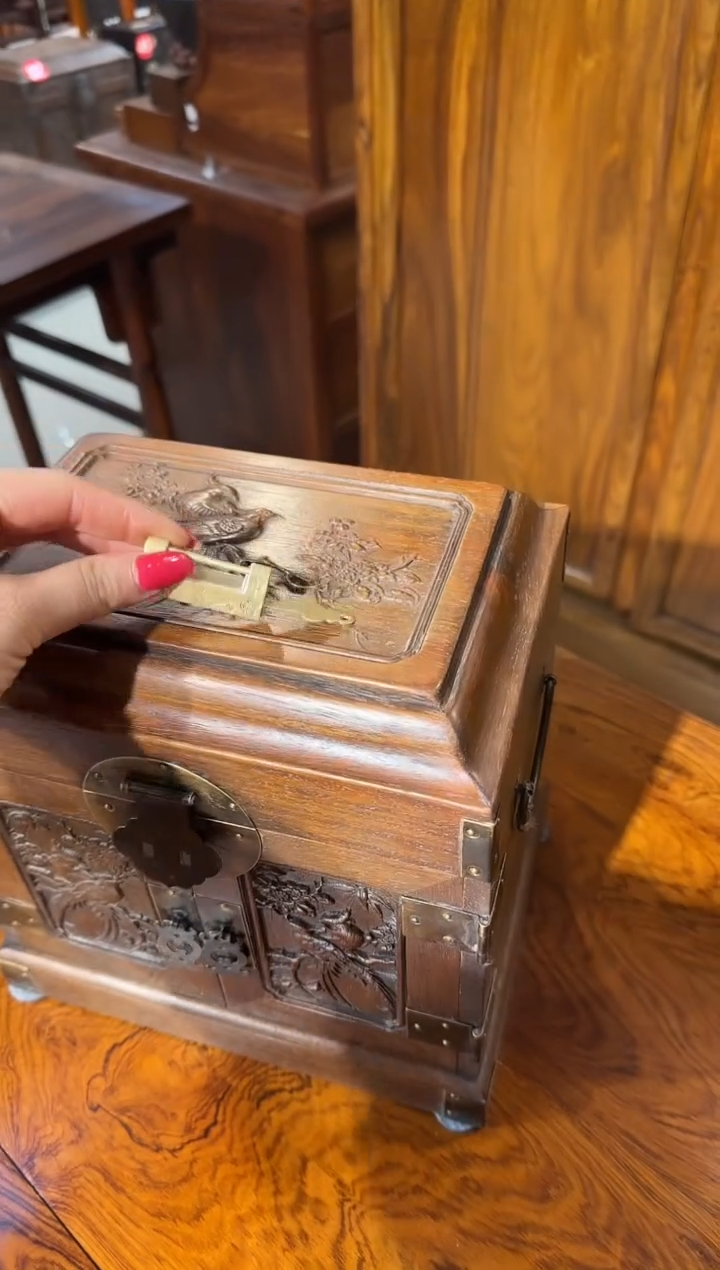 【闪购商品】木木艺花鸟官箱388.8888