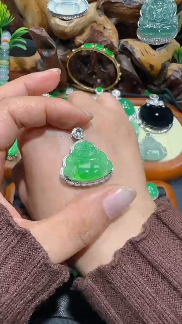 【闪购商品】翡翠吊坠(不含链)18K金镶嵌吊坠