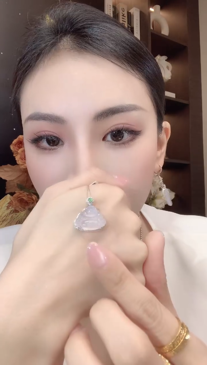 吊坠(不含链)18K金镶嵌翡翠A31