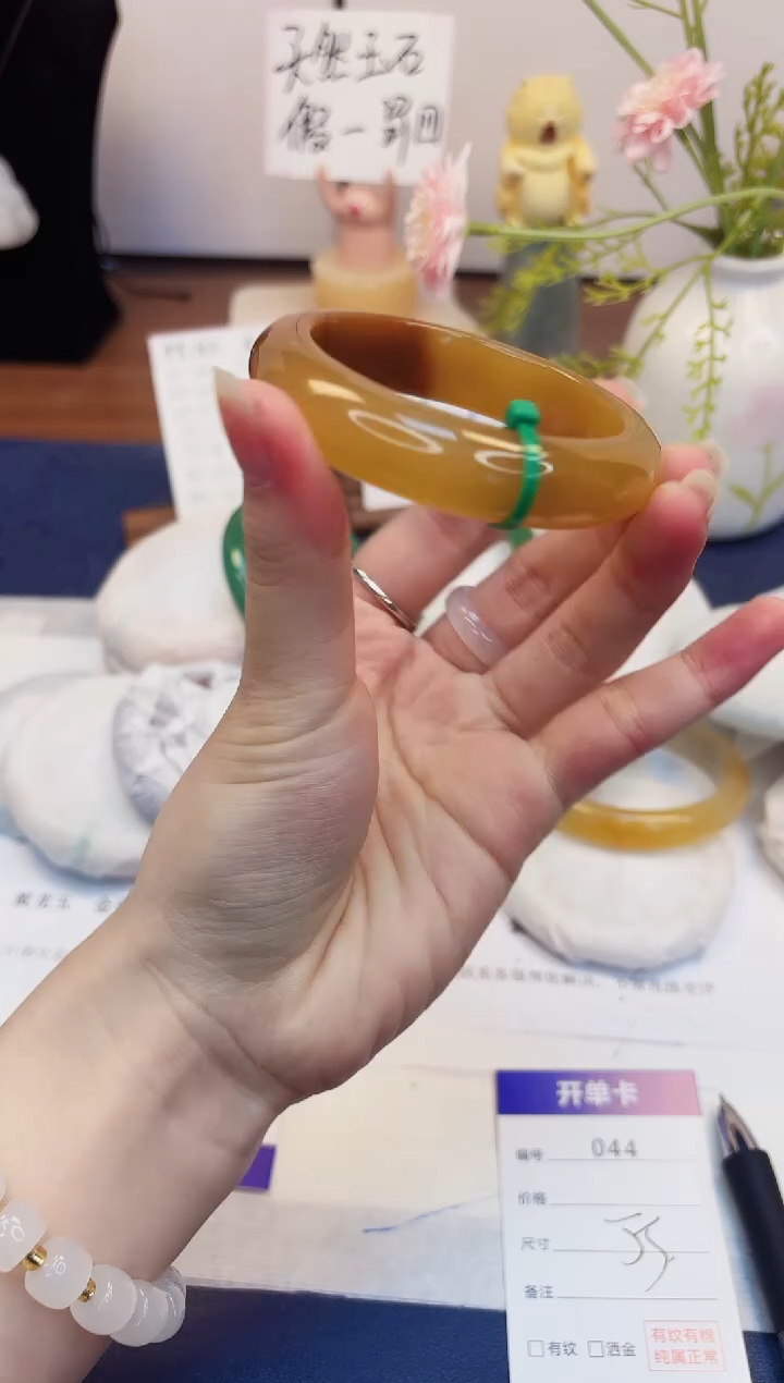 【闪购商品】石英质玉手镯未镶嵌44-财气镯-圈口55