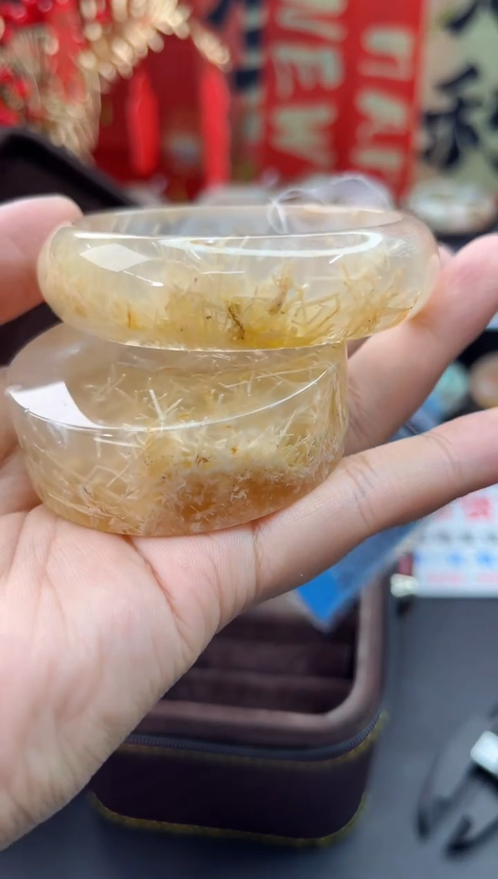 【闪购商品】石英质玉手镯未镶嵌赠送镯心（60圈口）