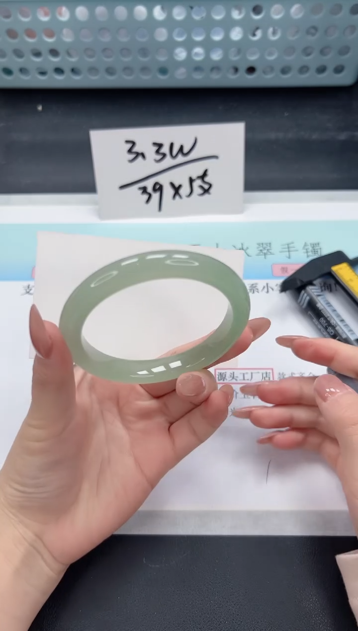 【闪购商品】石英质玉手镯未镶嵌A176-58.7