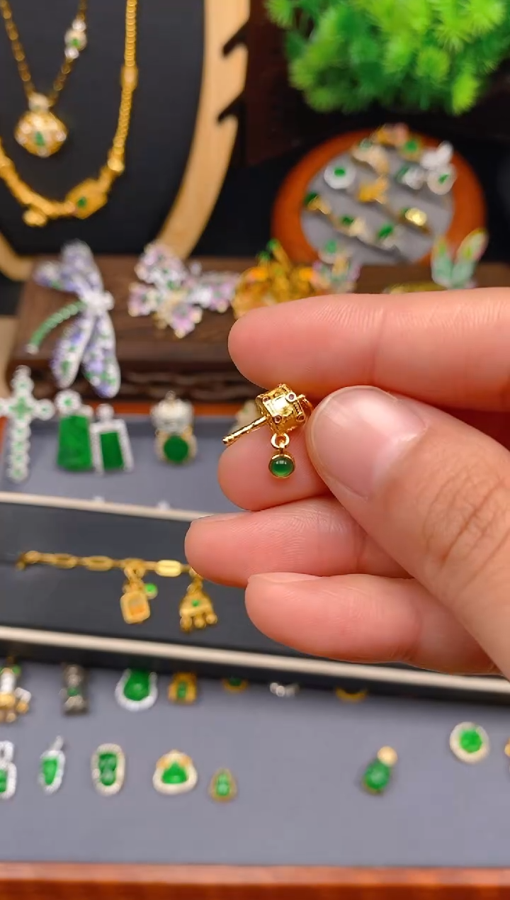 【闪购商品】翡翠吊坠(不含链)银S925镶嵌转经筒