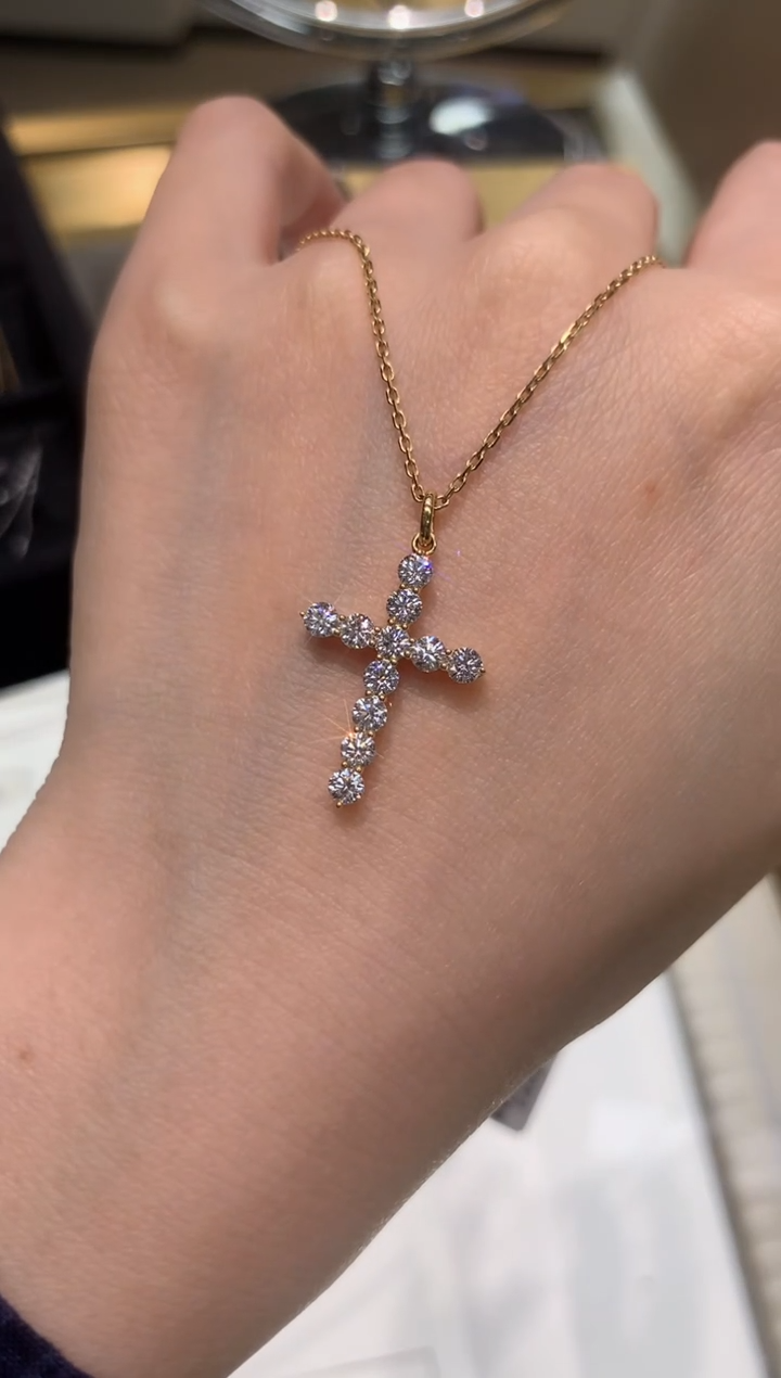 【闪购商品】实验室培育钻石颈饰18K金镶嵌K黄十字架项链