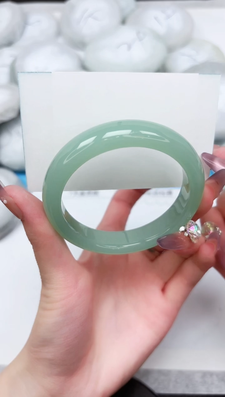 石英质玉手镯未镶嵌250-57.3