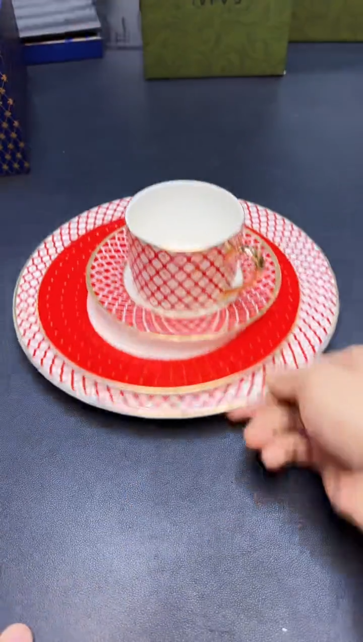 【闪购商品】瓷片全新正品一件不留@@H1805