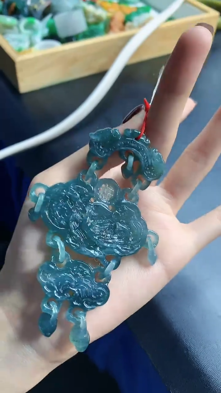 颈饰未镶嵌翡翠天然缅甸翡翠A货