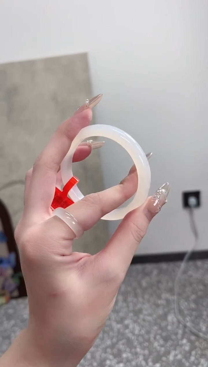 【闪购商品】玛瑙/玉髓手镯未镶嵌54圈 需要包容