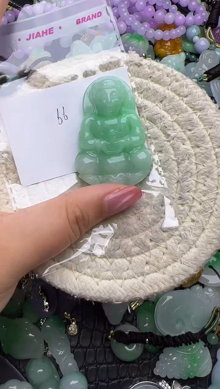 颈饰未镶嵌翡翠天然缅甸翡翠吊坠