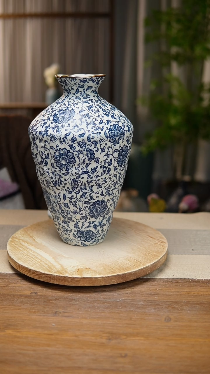 【闪购商品】陶瓷 花器青花瓷缠枝莲高脚