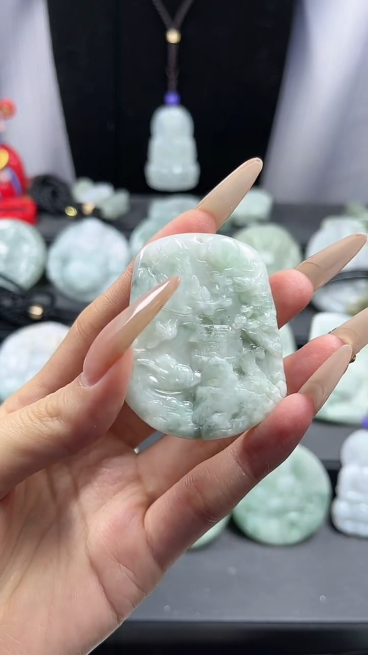 【闪购商品】翡翠颈饰未镶嵌山水牌