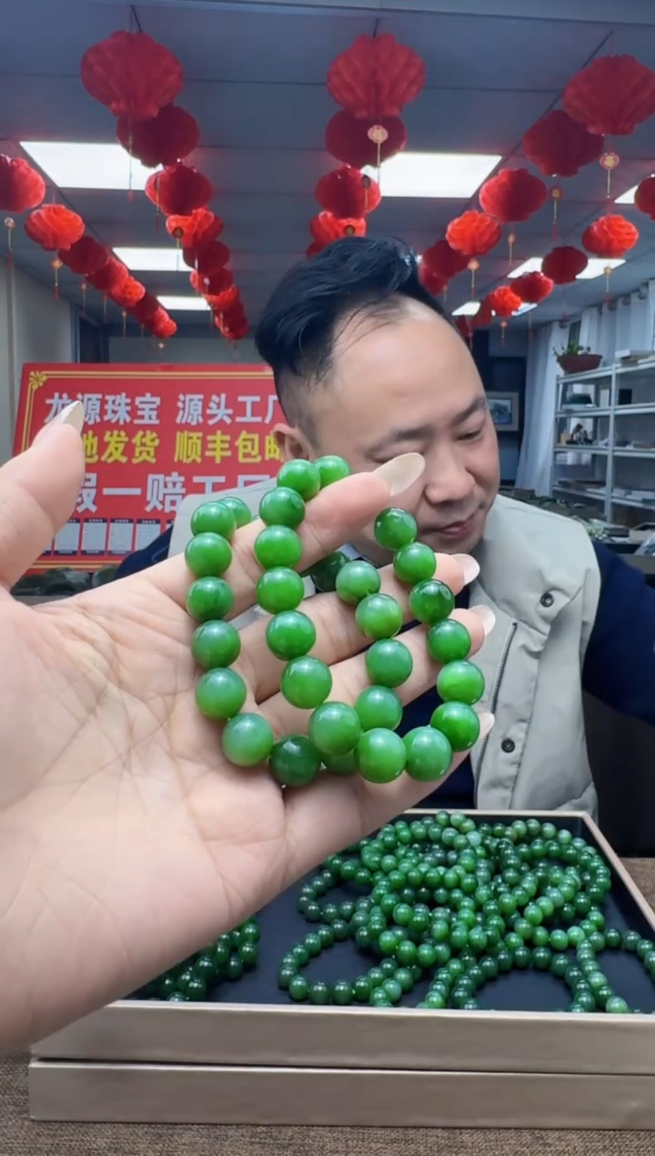 颈饰未镶嵌和田玉拍一发一，多样性发货