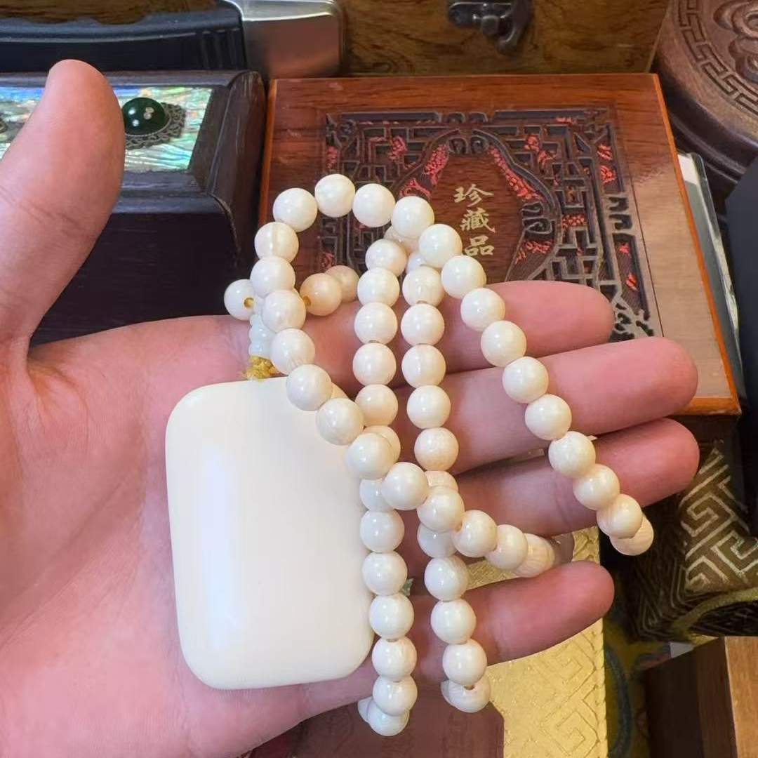 【闪购商品】-猛犸吊坠无事牌