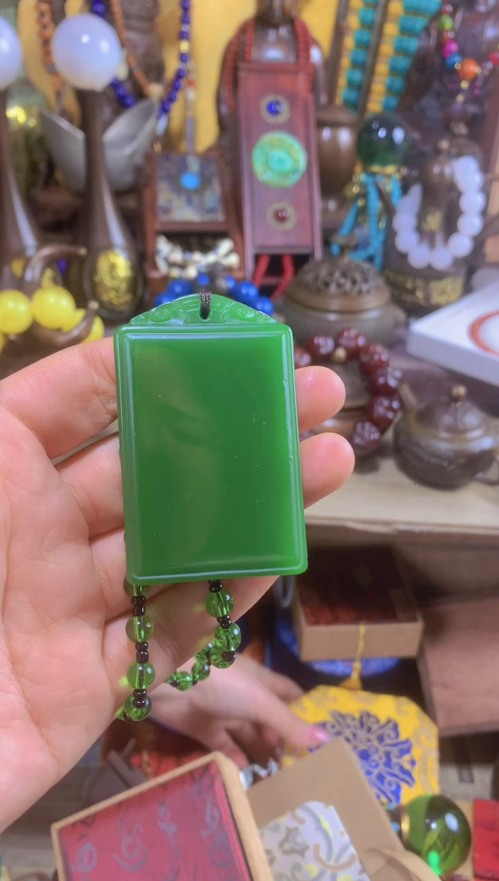 【闪购商品】和田玉（糖玉）挂件未镶嵌猪妹精品专属链接