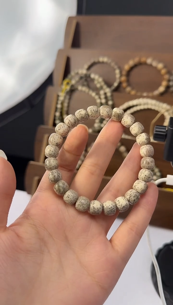 手串星月菩提骨瓷白2027