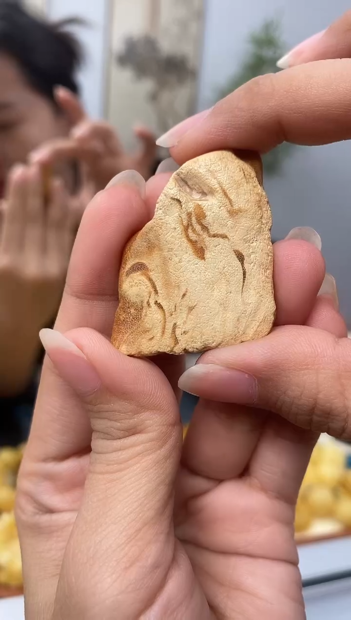 【闪购商品】琥珀裸石未镶嵌天然琥珀蜜蜡原石吊坠