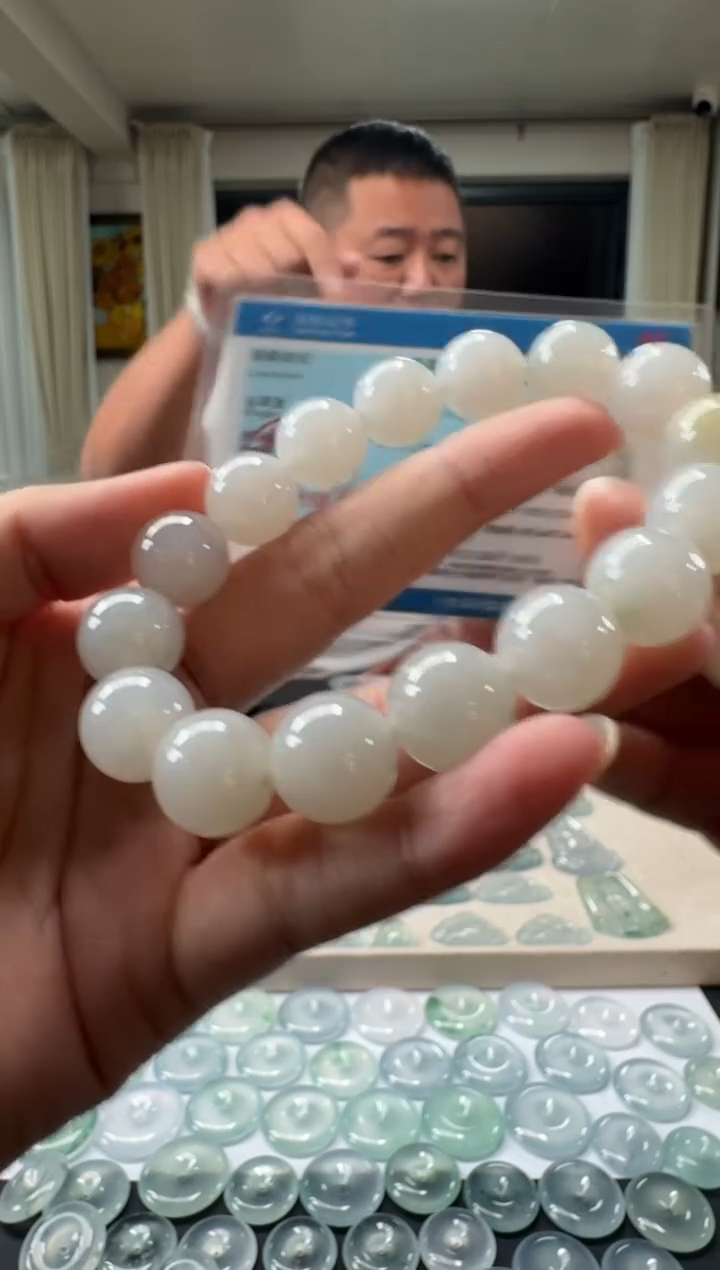 未镶嵌手串翡翠C198|300