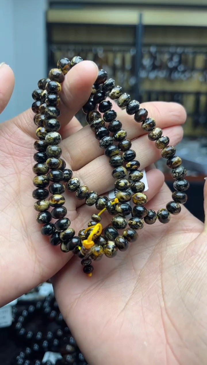 【闪购商品】琥珀裸石未镶嵌抚顺琥珀黑花7+多圈