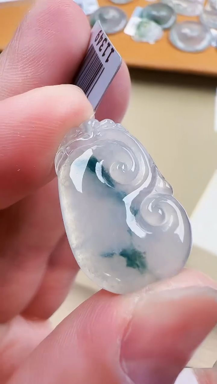 【闪购商品】翡翠颈饰未镶嵌翡翠