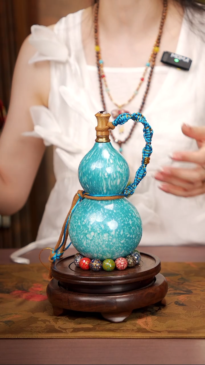 73 易林漂漆酒葫芦------148